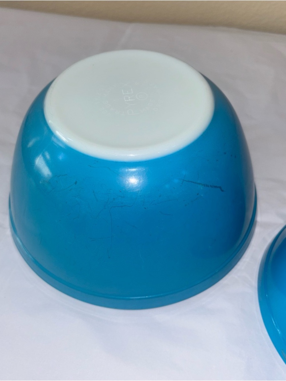 2 Vintage Pyrex Primary Color Americana? Turquoise Blue 401 402 - Picture 7 of 14